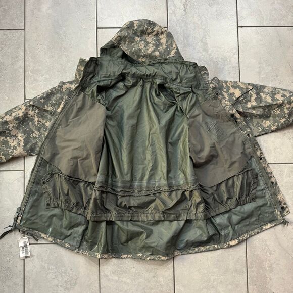 NWT Genuine USGI ECWCS Cold Weather Gore Tex Universal Parka Size M Mens Camo - Picture 5 of 10